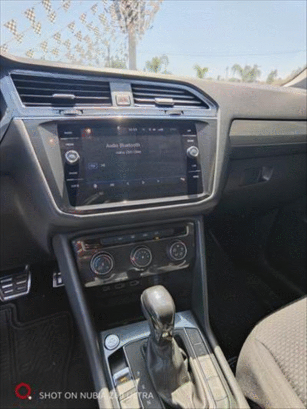 Volkswagen Tiguan 2018 - Image 11