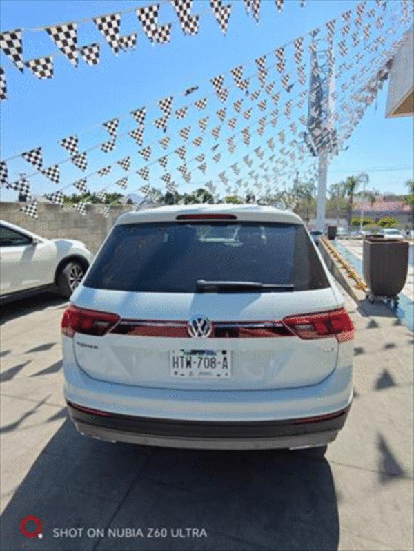 Volkswagen Tiguan 2018 - Image 4