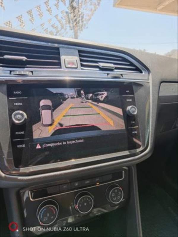 Volkswagen Tiguan 2018 - Image 6