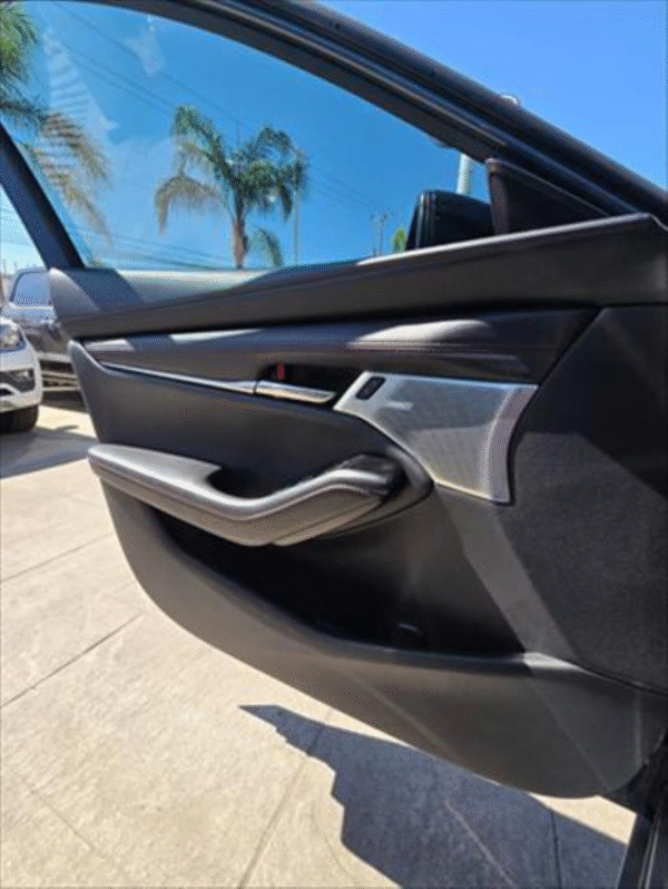 Mazda 3 Sedan Hatchback 2023 - Image 13